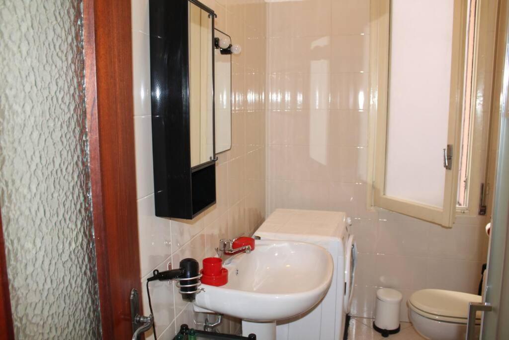 شقة Casa Bilocale In Centro Vicino Stazione فوغيرا المظهر الخارجي الصورة